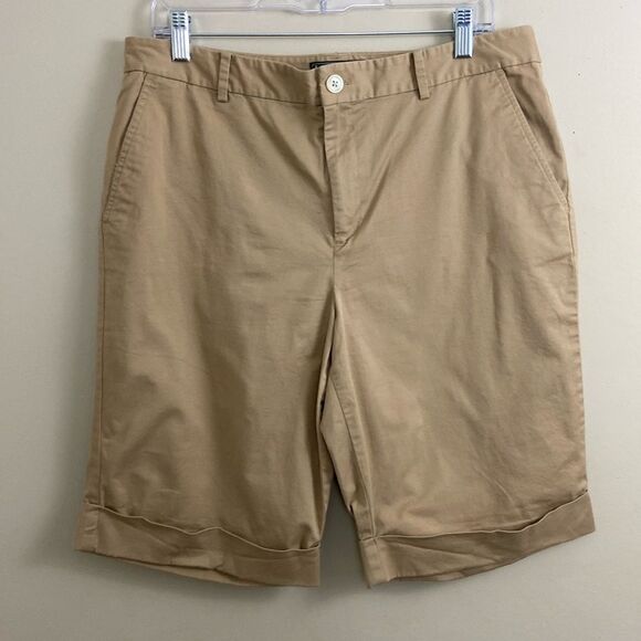Lauren Ralph Lauren Ladies Khaki Bermuda Shorts size 12 Preppy Classic Minimal - Picture 1 of 8